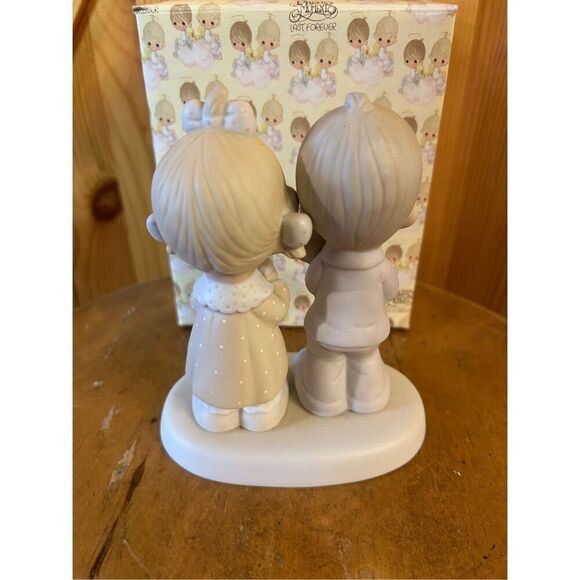 Precious Moments Figurine Rejoicing With You (8420) - Picture 3 of 7